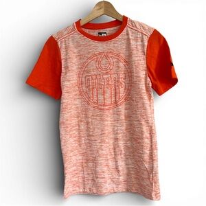 5th & Ocean Orange and White Graphic Tee